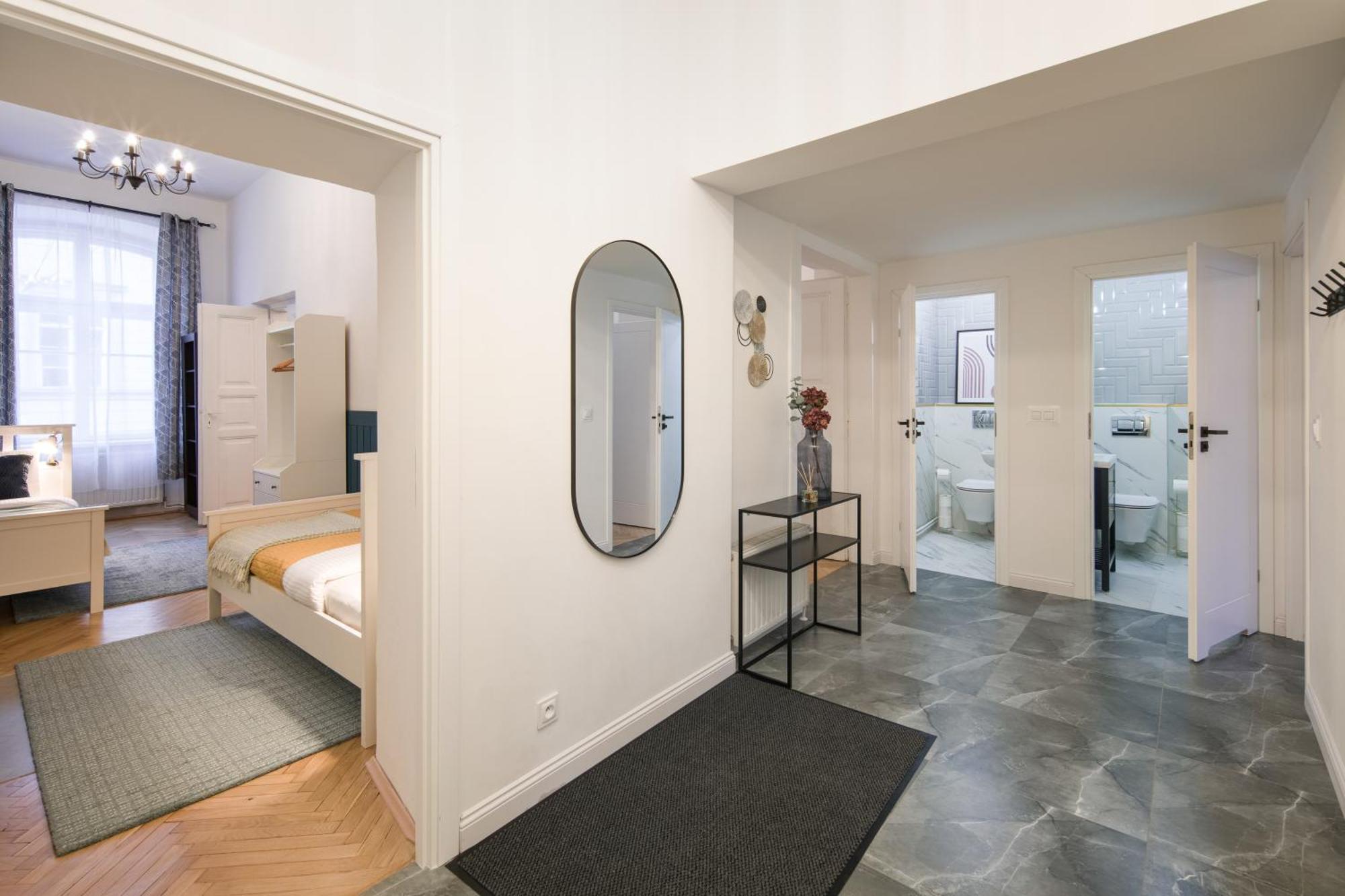 Wawelove Spacious 3 Bedroom Apt 1 Min To Main Sq! كراكوفيا المظهر الخارجي الصورة